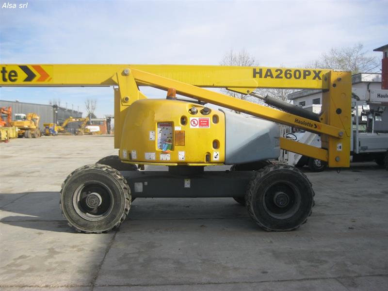 Piattaforma aerea semovente Haulotte HA26PX 2007