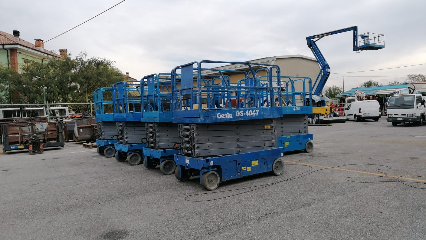 Piattaforma Verticale GENIE GS 4047