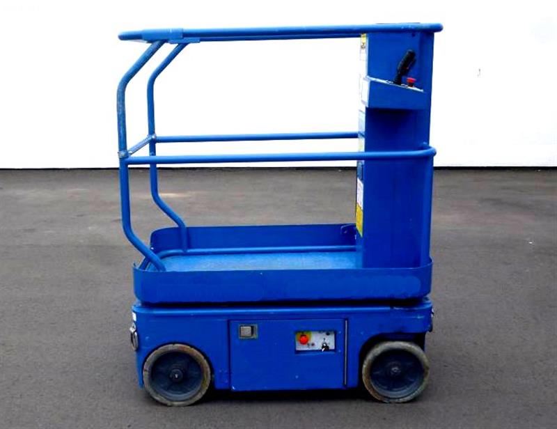 piattaforma verticale telescopica Up Right TM 12  2006