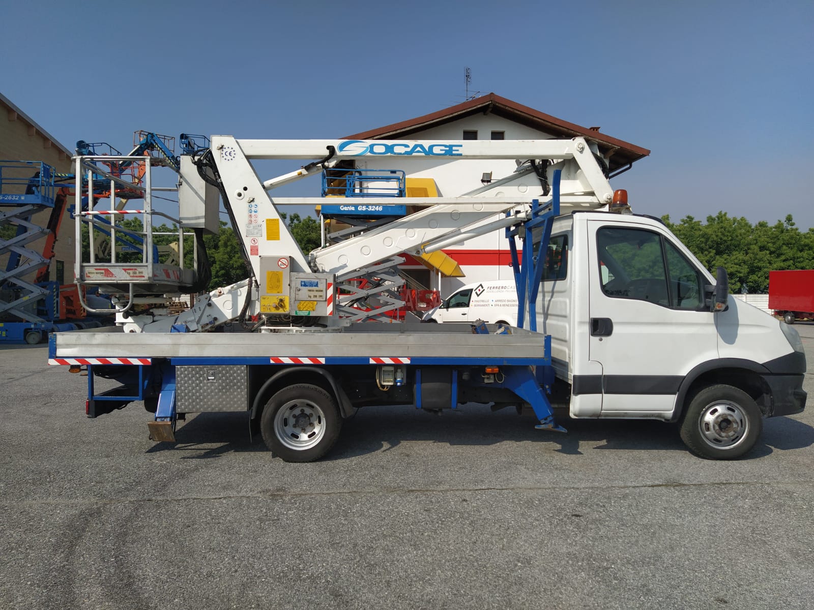 PIATTAFORMA AUTOCARRATA SOCAGE EUROPA 19/9.5