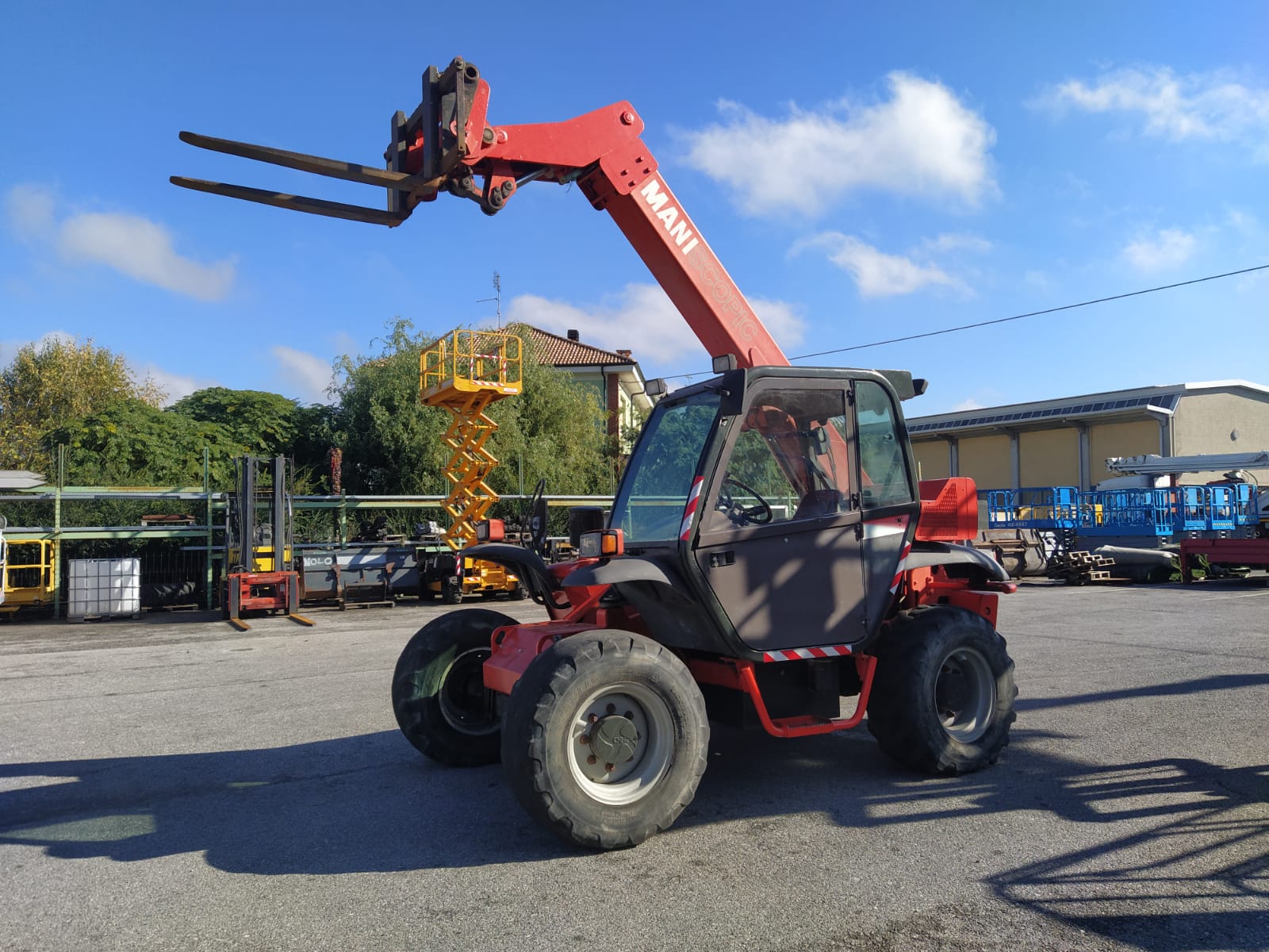 Sollevatore Agricolo MANITOU MVT 735 2003