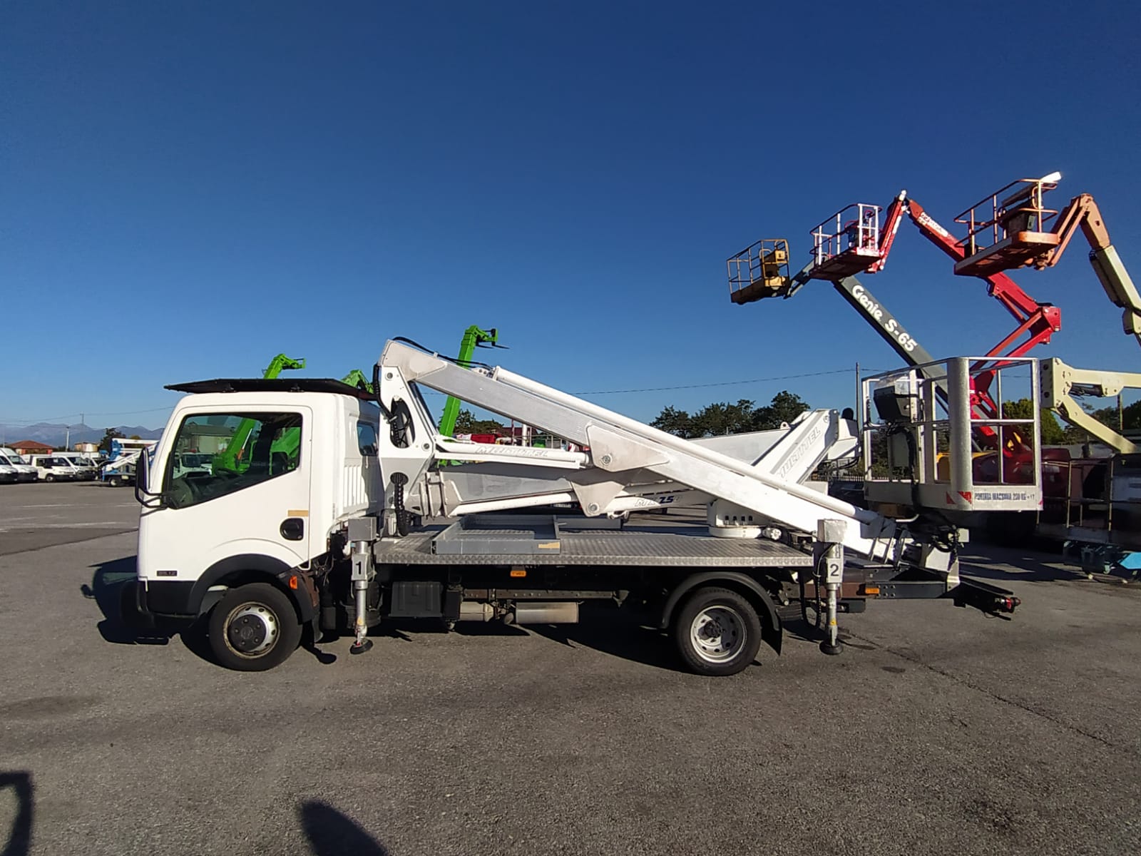 Piattaforma Autocarrate MULTITEL MX250 – 2012