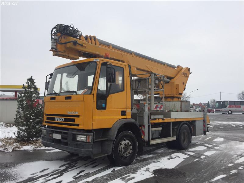 Piattaforma autocarrata Multitel J328.300 ALU