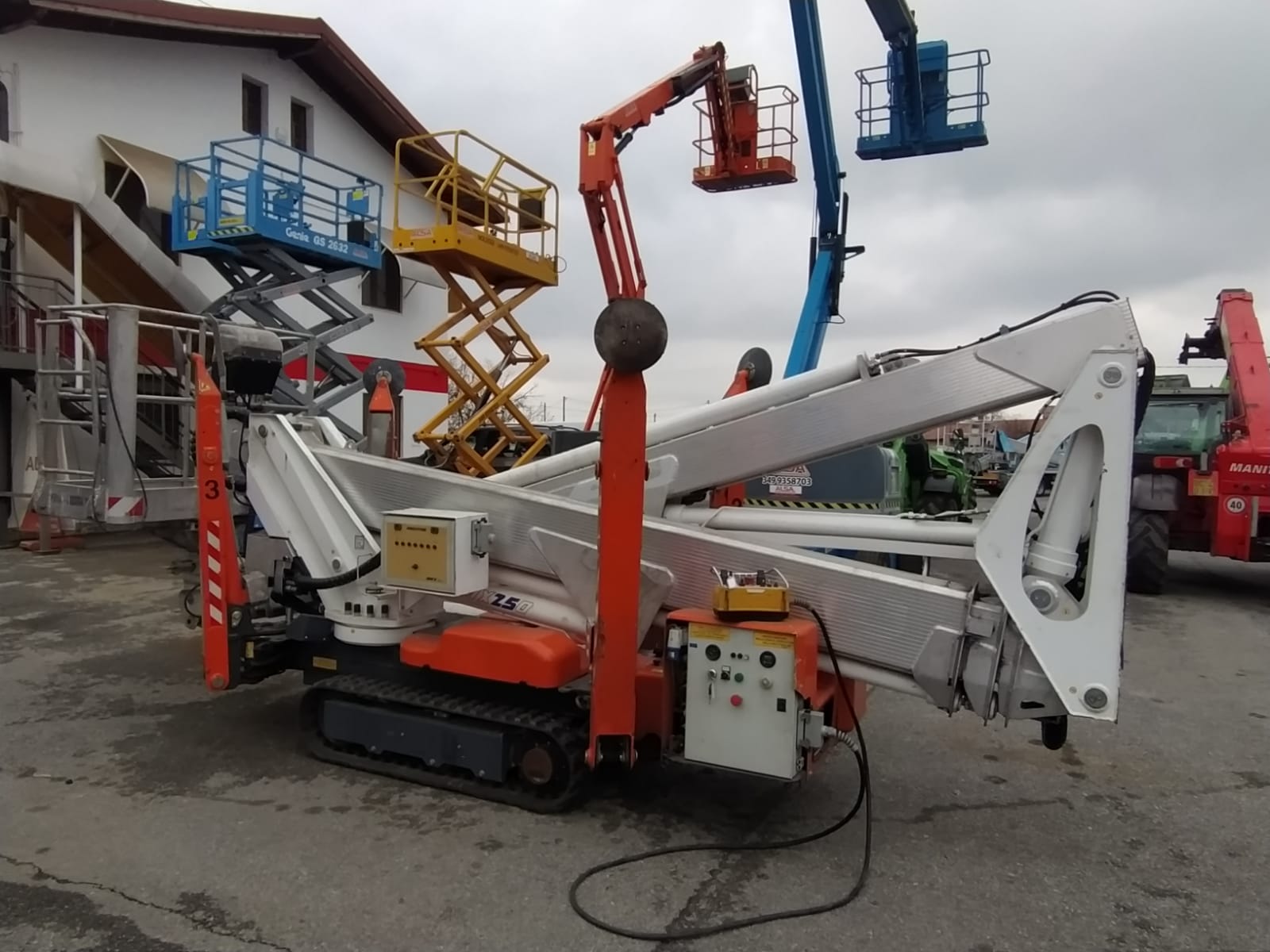Piattaforma ragno cingolata MULTITEL SMX 250 2013
