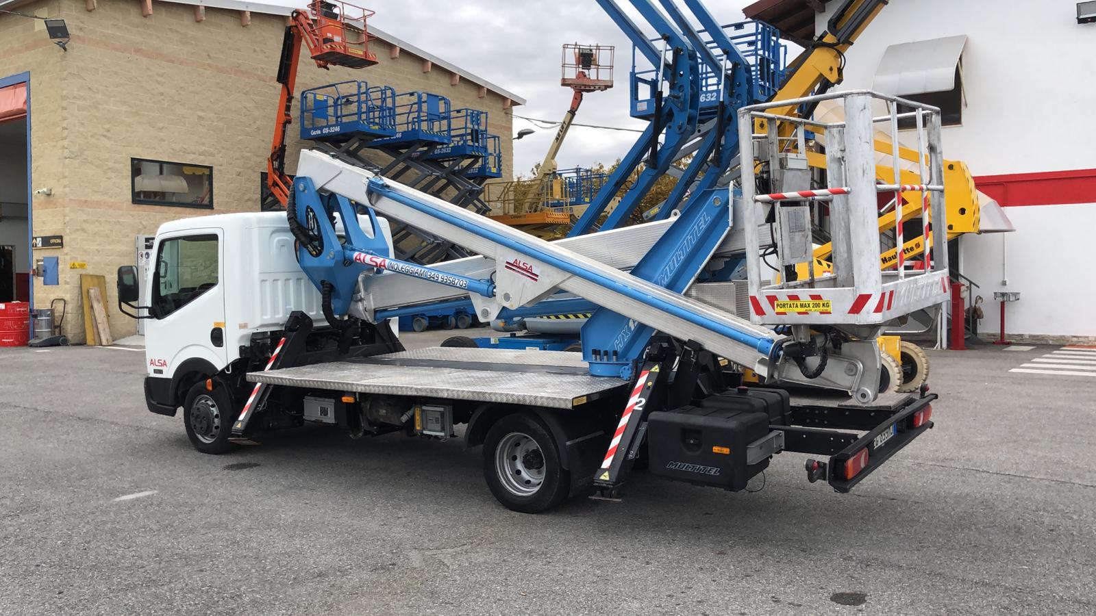 Piattaforma Autocarrata MULTITEL HX195  2011