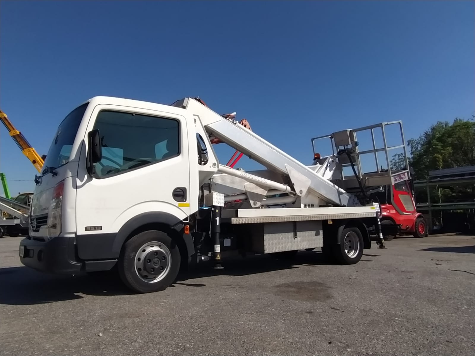 Piattaforma Autocarrata MULTITEL MX225