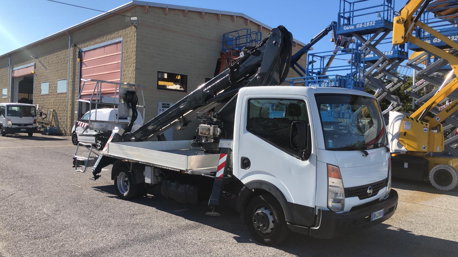 Piattaforma Autocarrata LION LIFT 2110 2008