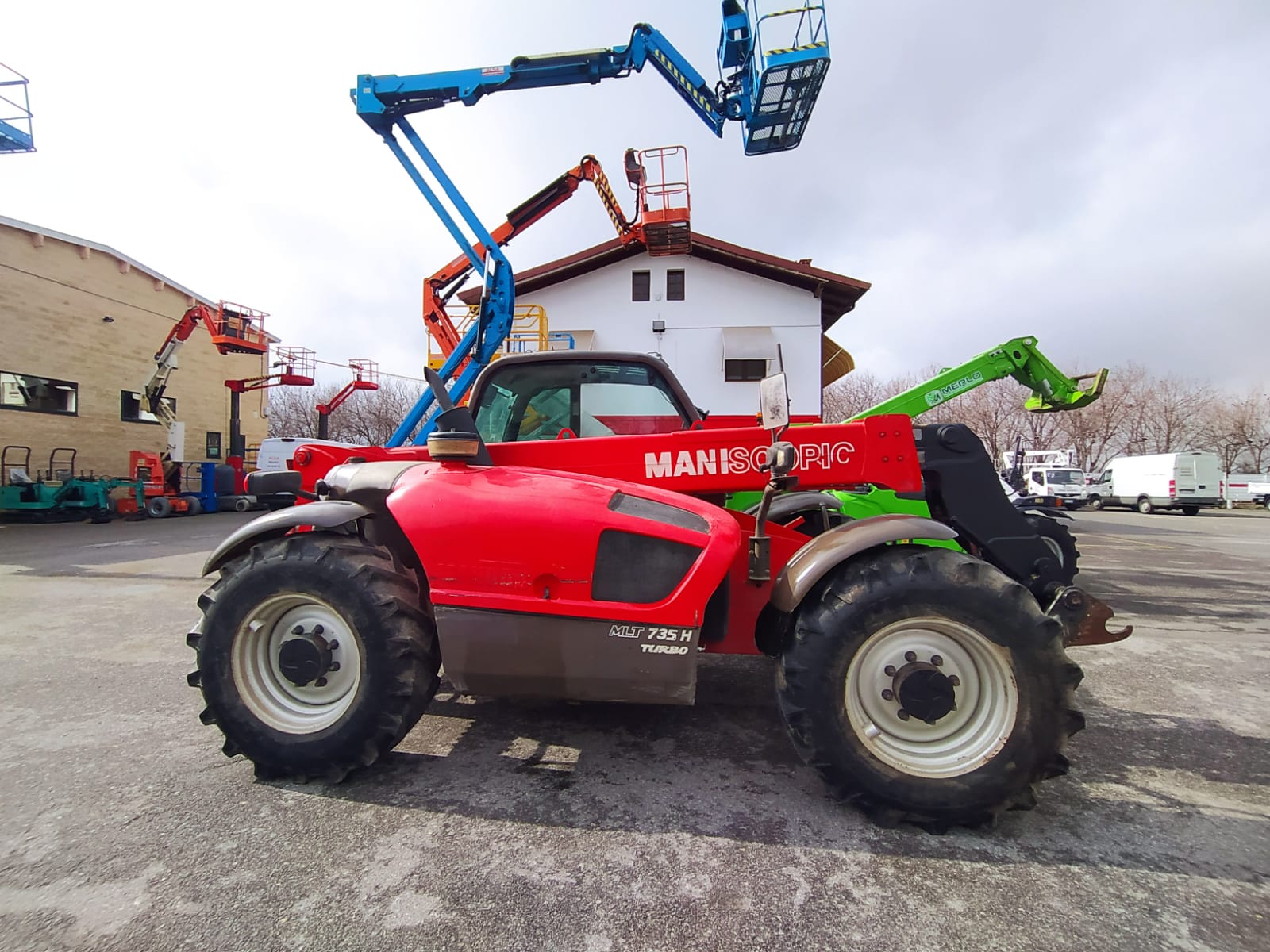 Sollevatore telescopico Agricolo MANITOU MLT735 2012