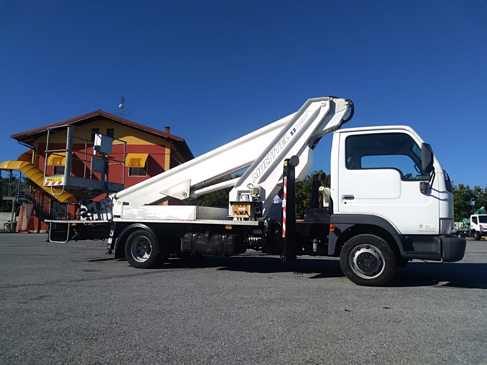 Piattaforma Autocarrata Multitel ALU 220 2006