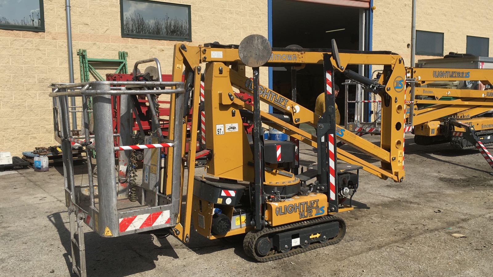 ragno cingolato usato Hinowa Lift 14.72 IIIS 2012
