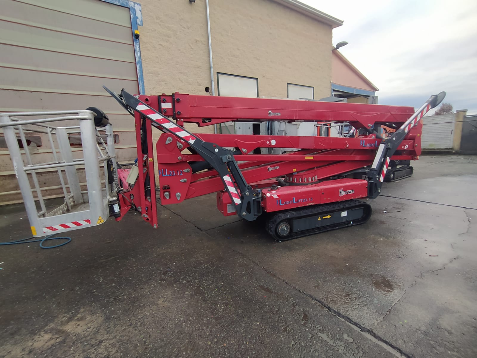 Piattaforma ragno HINOWA LL23.12 2009