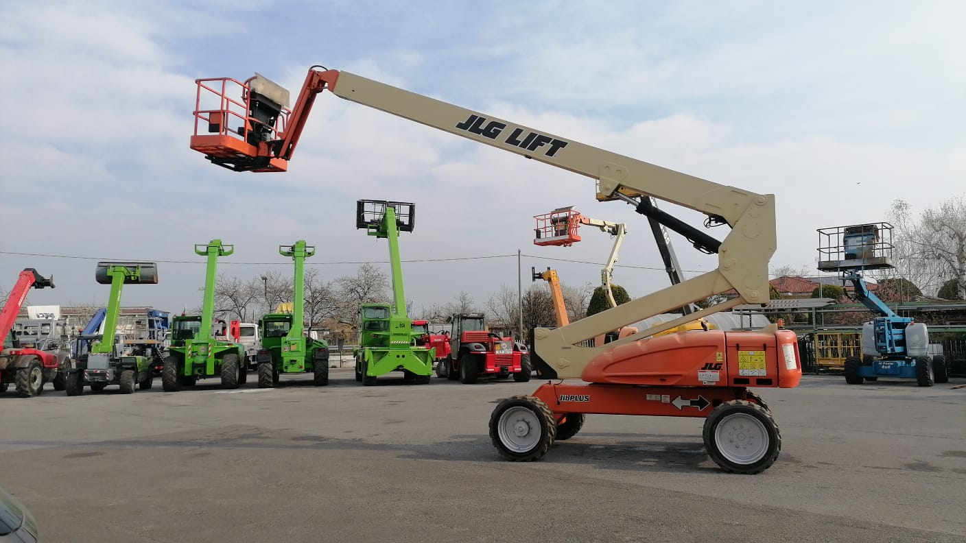 Semovente a braccio elettrico JLG M600JP