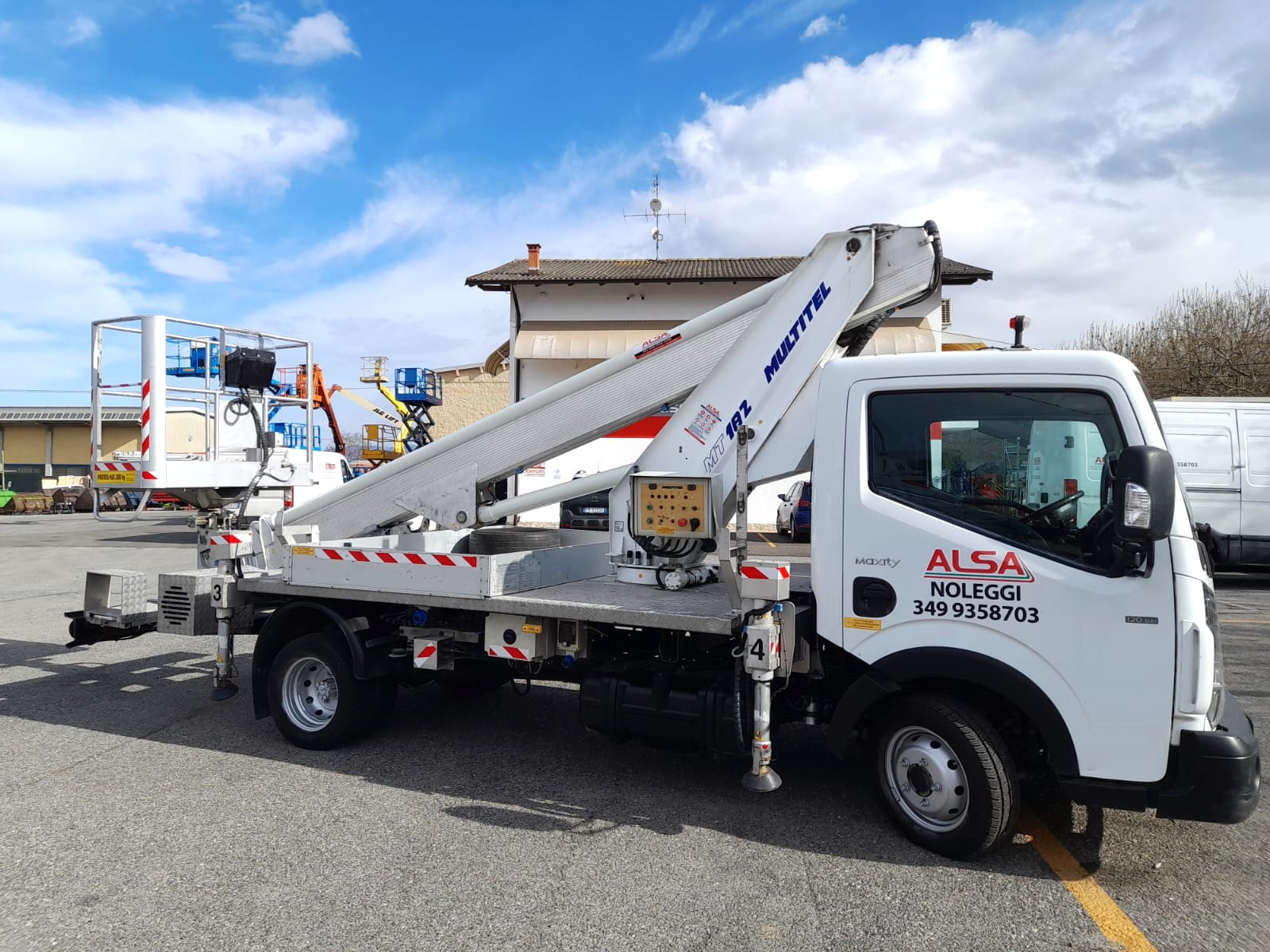PIATTAFORME AUTOCARRATE TELESCOPICHE