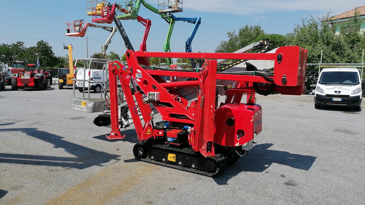 Piattaforma ragno cingolato BASKET RQG 18