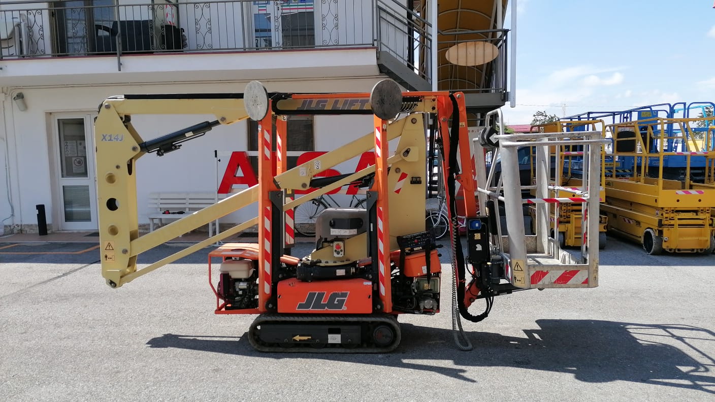 Piattaforma ragno JLG X14J   2013