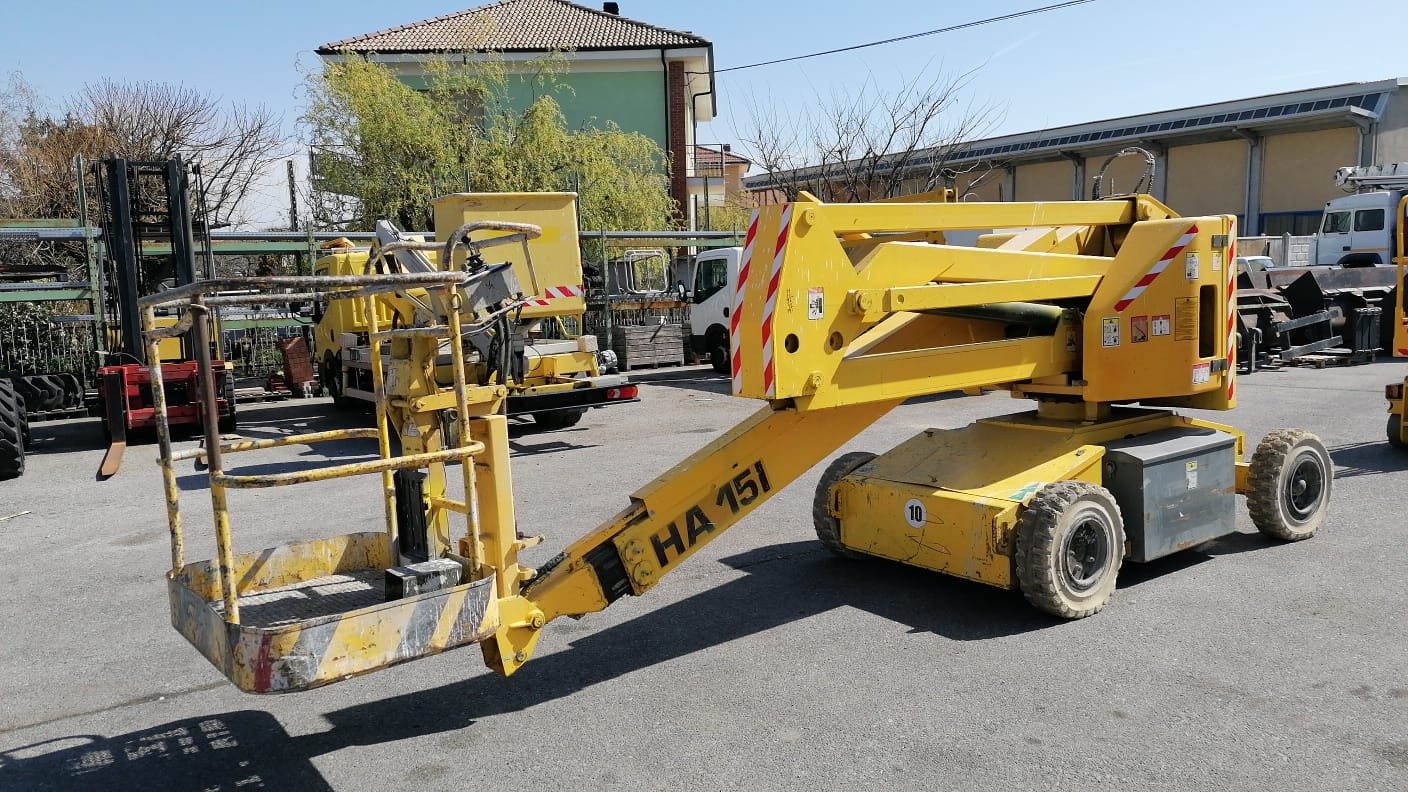 Semovente a braccio elettrico Haulotte HA15I