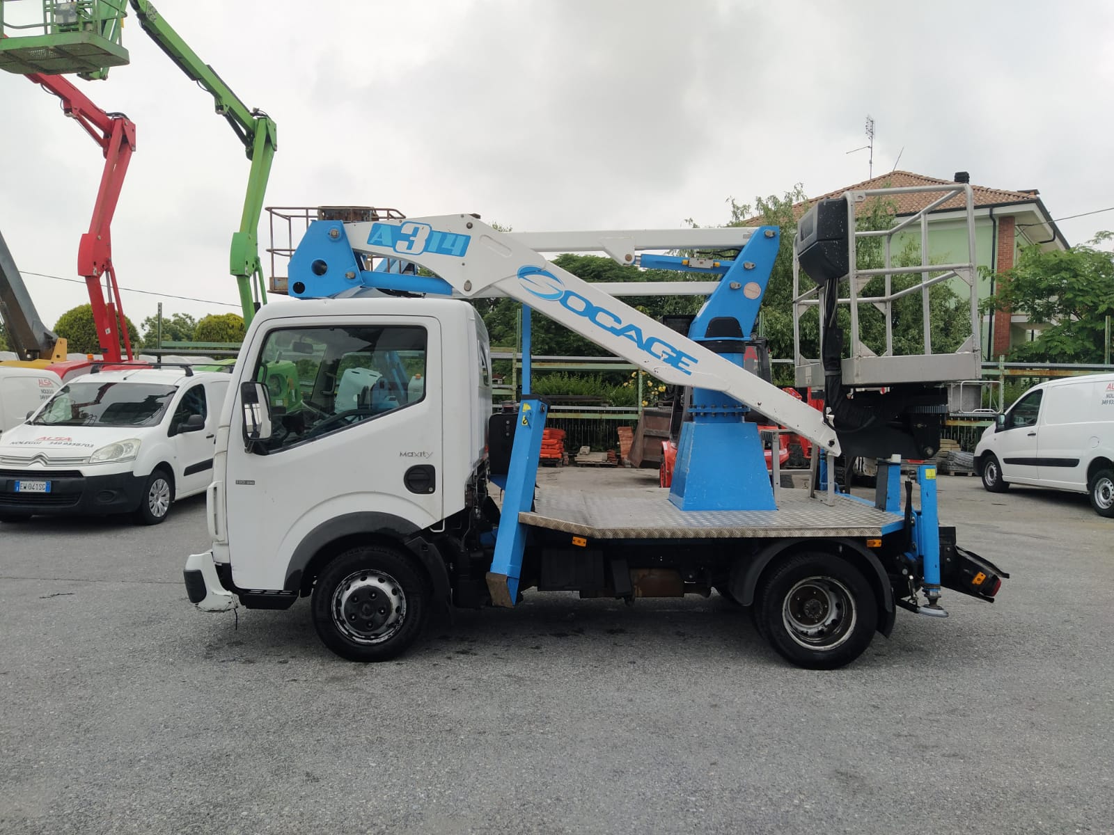 Piattaforma autocarrata SOCAGE A314 2010