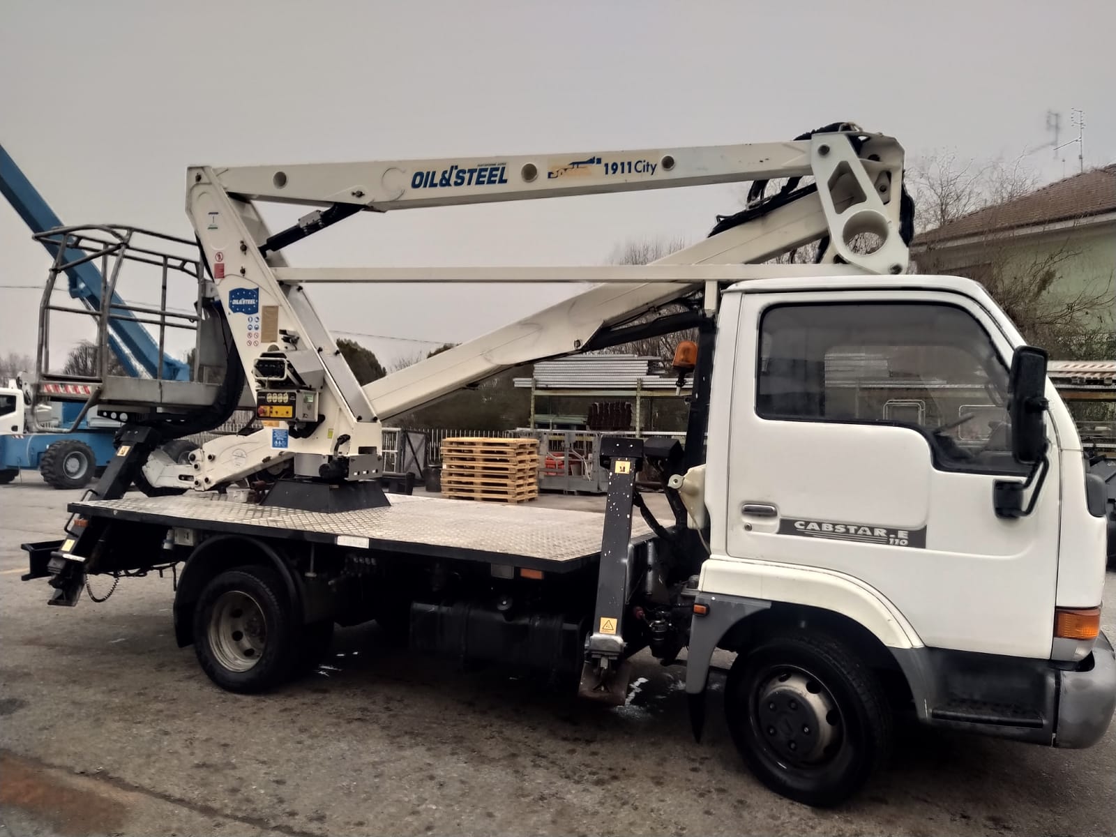 Piattaforma autocarrata Oil steel 19.11 2001