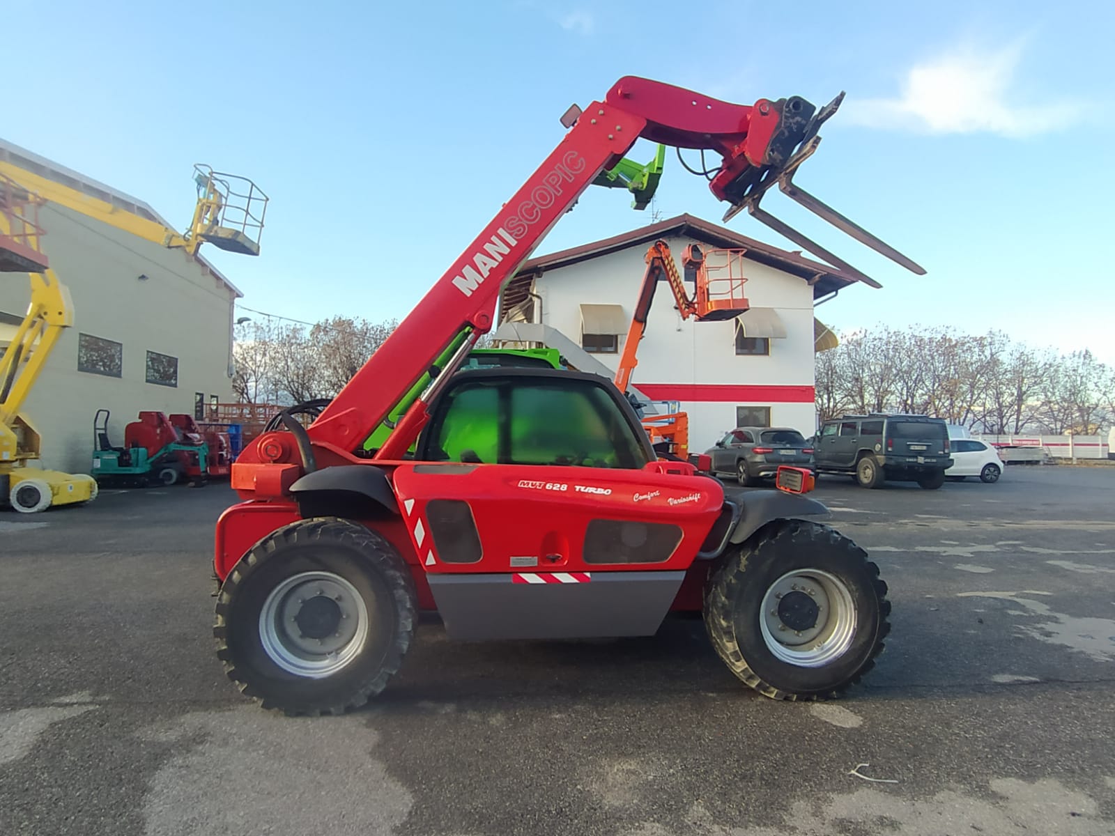 Sollevatore telescopico compatto Agricolo MVT628 2004