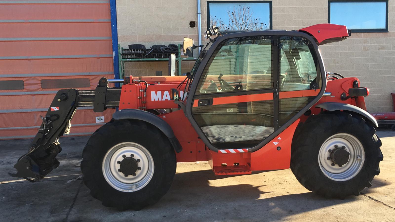 Sollevatore telescopico Manitou 940