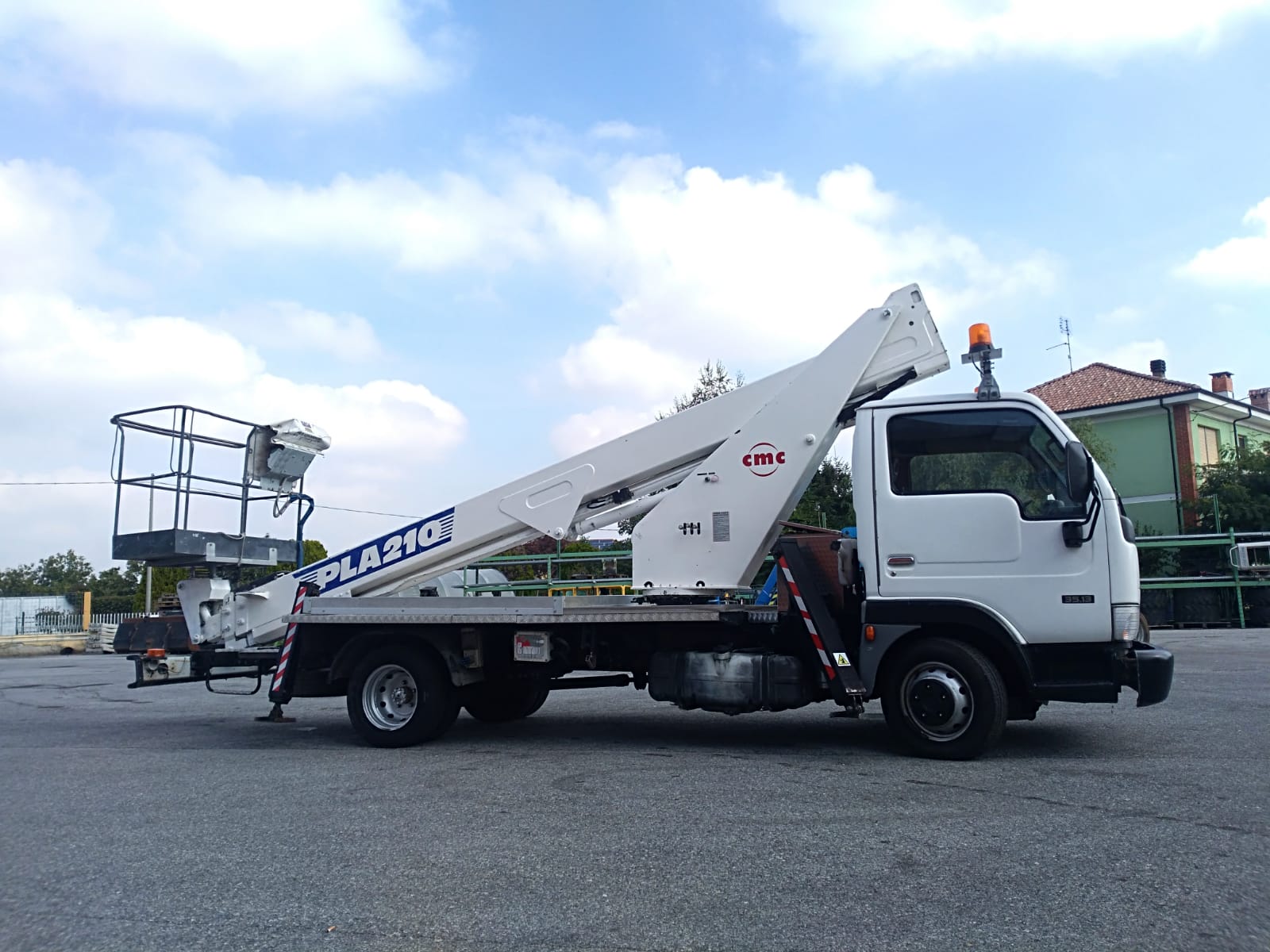 Piattaforma autocarrata CMC PLA 210 2006
